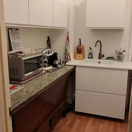 Treehouse Guest house 3*